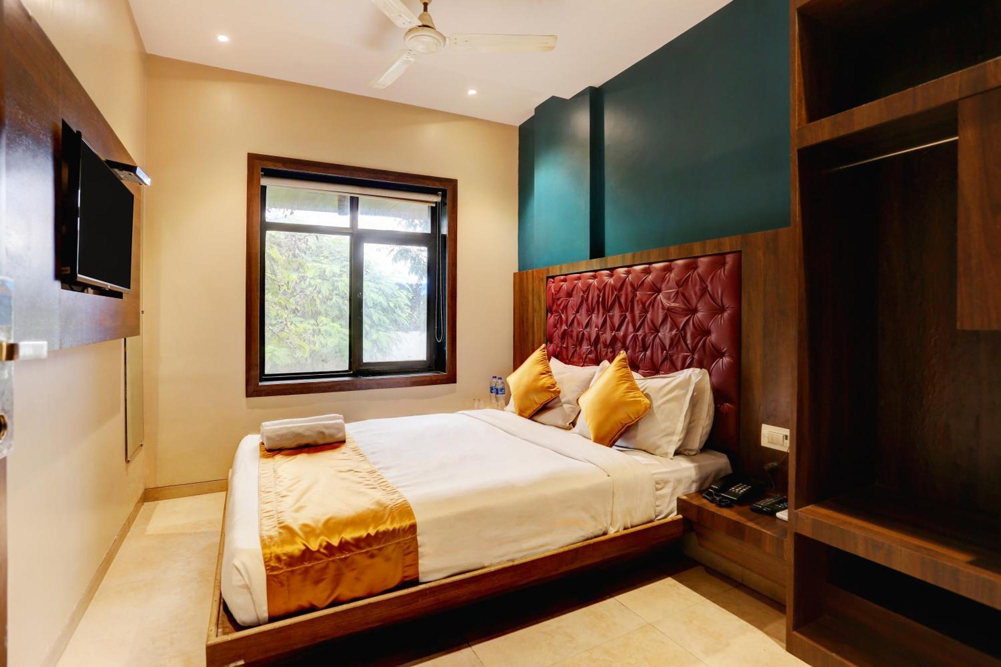Double Room,1568265770:JPEG