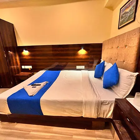 Hotel Signature Inn-3