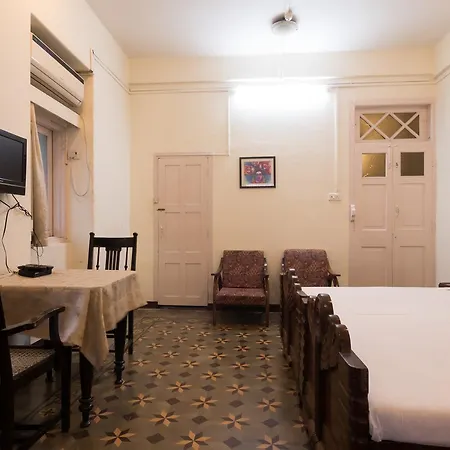 Bed And Breakfast At Colaba-2
